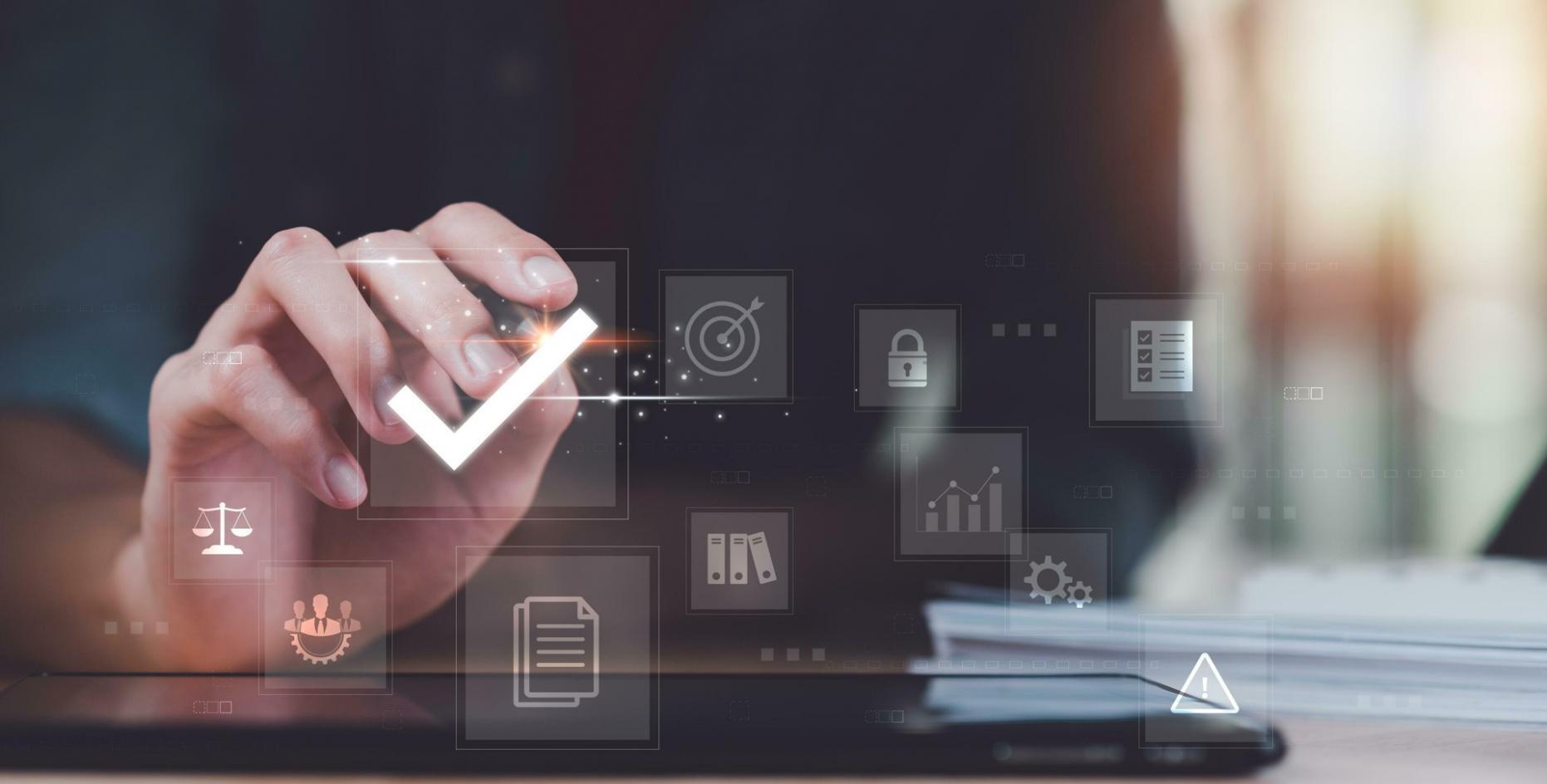 Platformă educațională interactivă pentru învățarea instrumentelor SEO