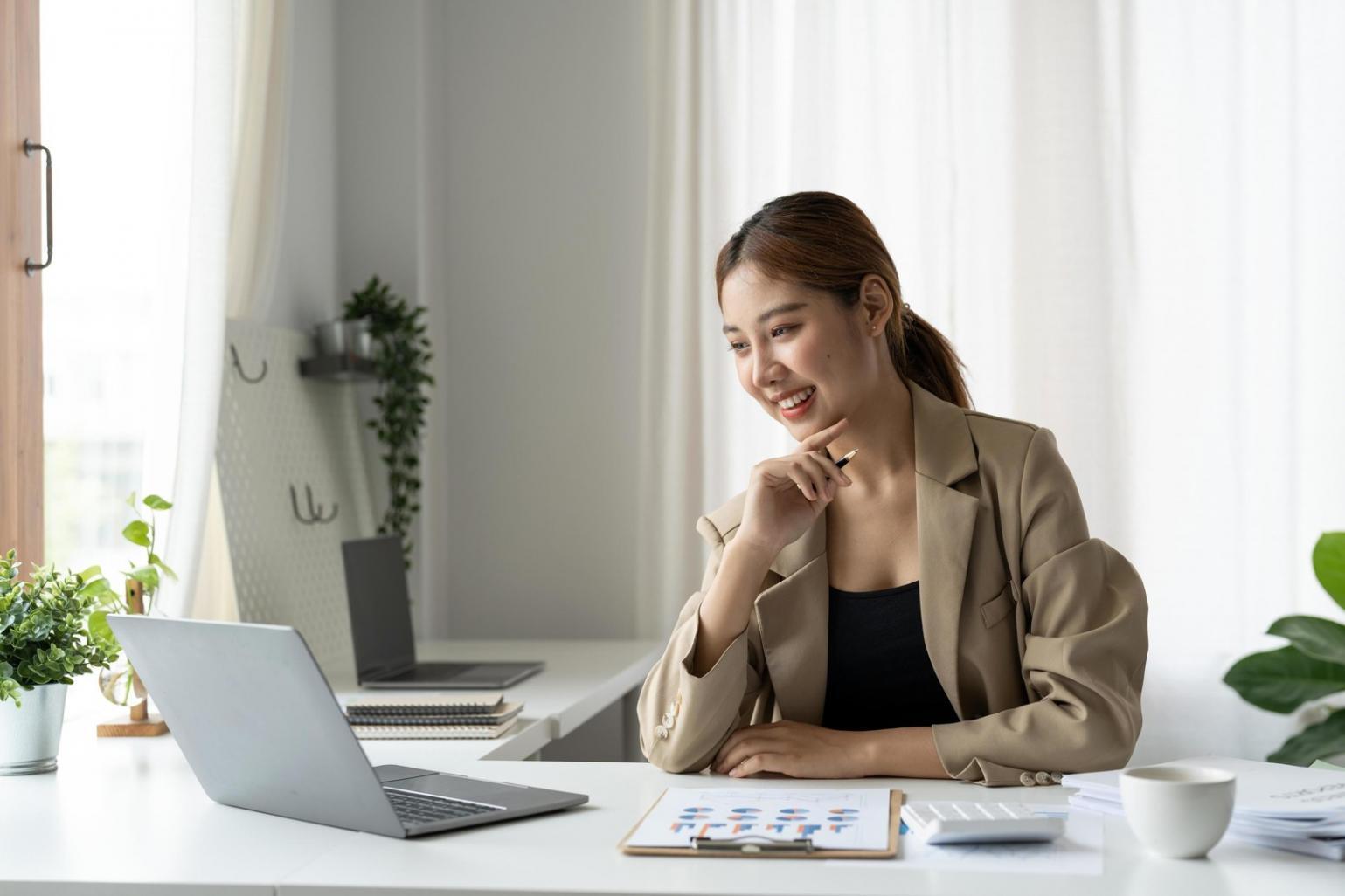 Interfață software SEO cu analize și rapoarte